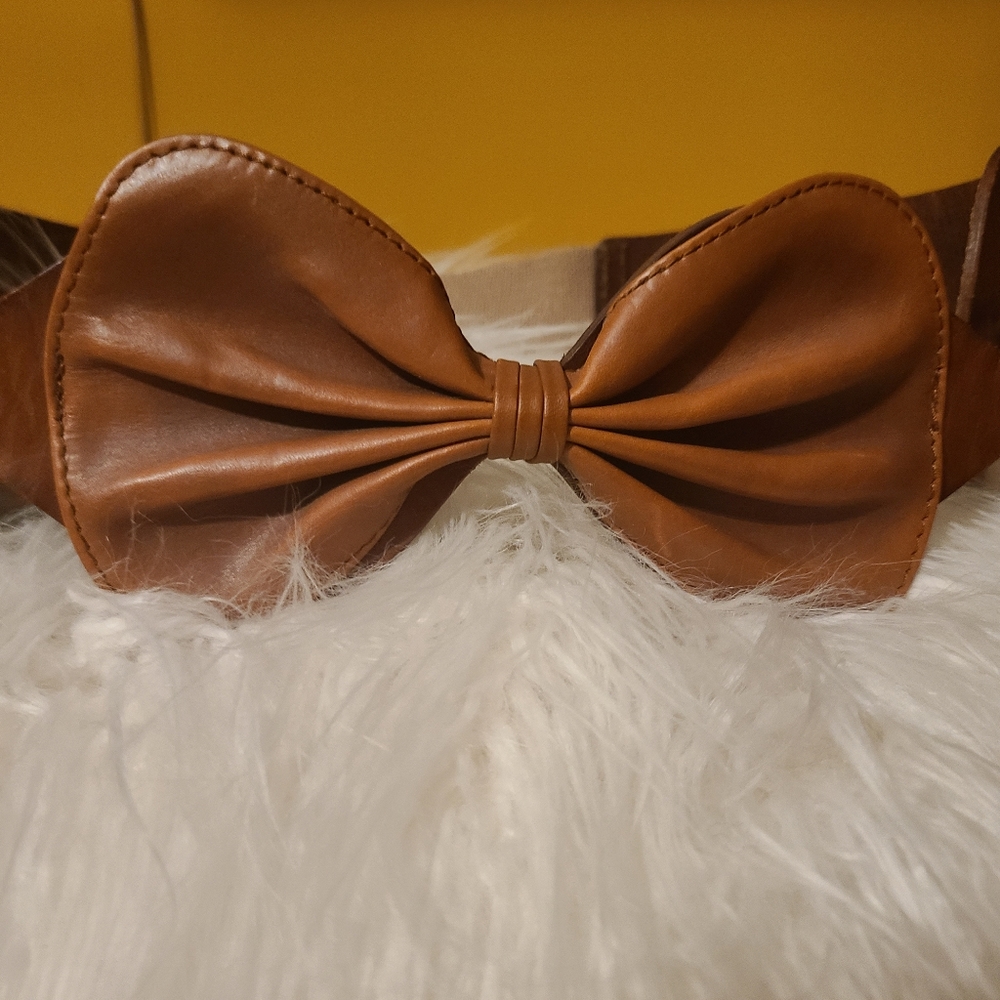 Anthropologie brown leather belt